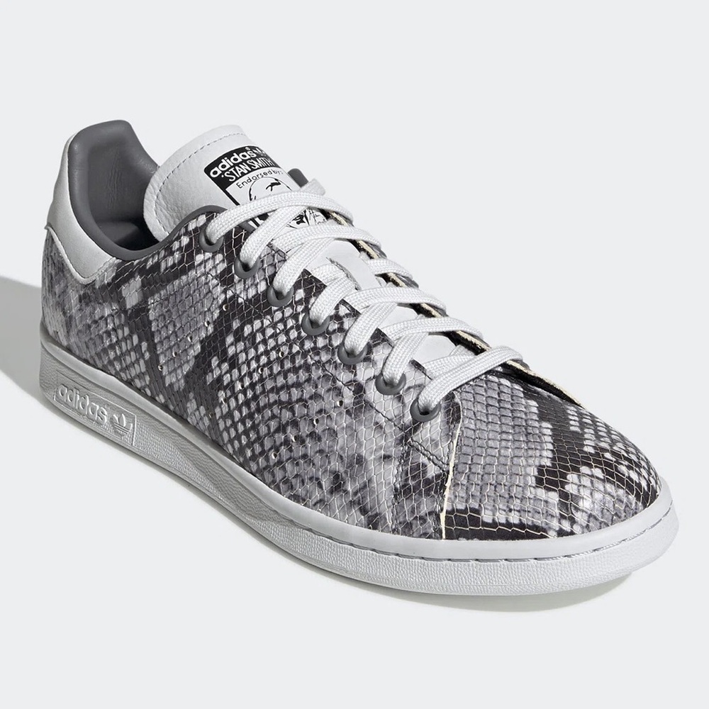 Adidas Women’s Stan Smith Snake Print Sneakers in White and Black - Picture 5 of 11